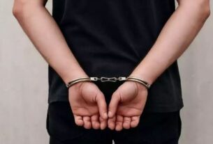 केनेथ कौंडा अंतरराष्ट्रीय एयरपोर्ट पर भारतीय तस्कर गिरफ्तार, सोने की मिली 7 ईंटें